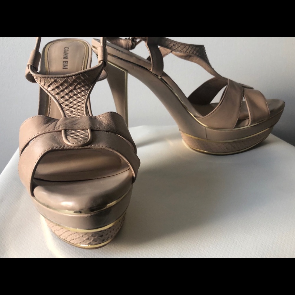 Gianni Bini Sandal Heel